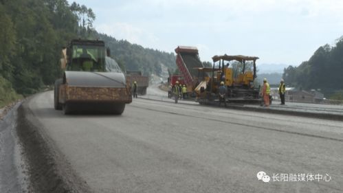 12月底前主體工程竣工，公路與路面工程將完工